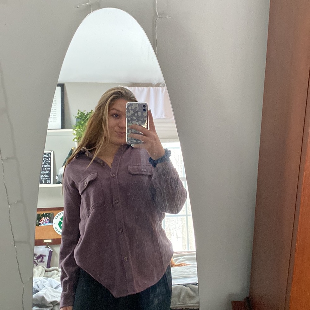 American Eagle button up💜